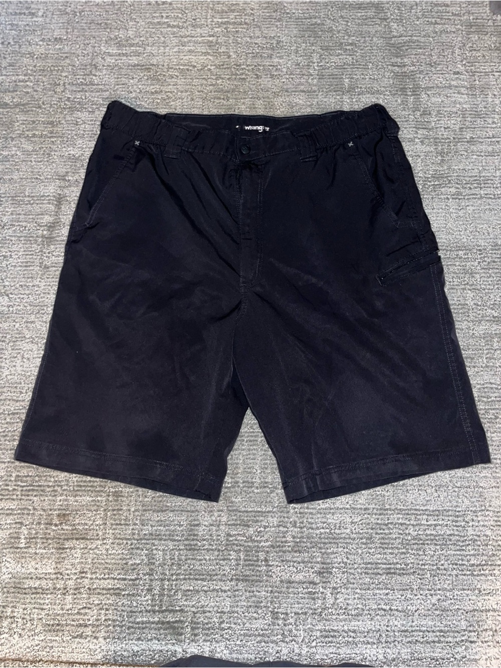 Wrangler Black Men's Cargo‎ Shorts - Classic Utility Style